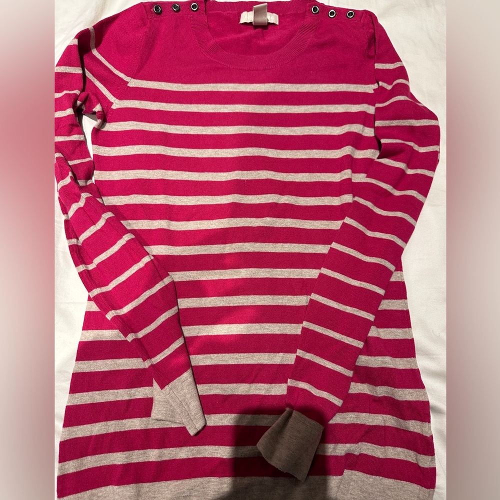 BANANA REPUBLIC • Women’s Striped Sweater